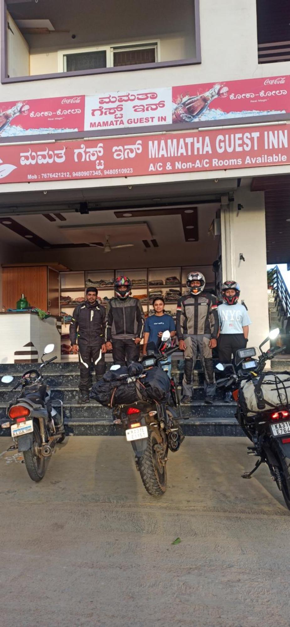 Mamatha Guest Inn Hampi Luaran gambar